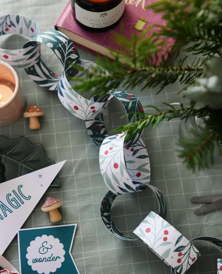 Clara & Macy Meredith Foliage Paper Chains