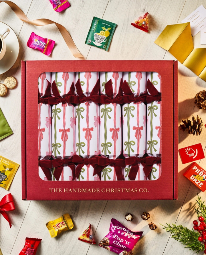 Handmade Christmas Co. Bows Sweets Crackers