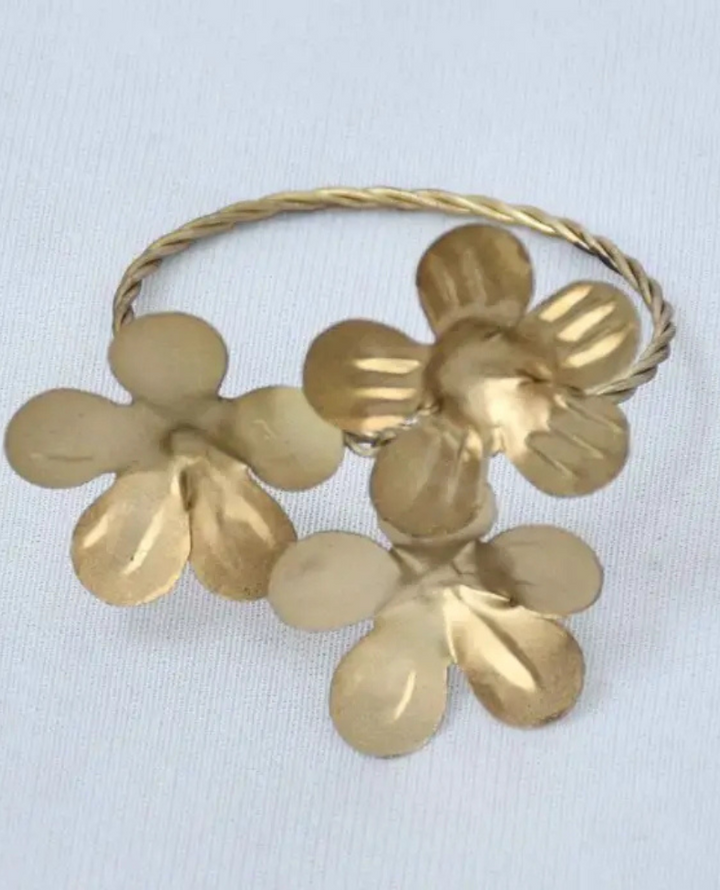 Lila Rasa Metal Flower Napkin Ring
