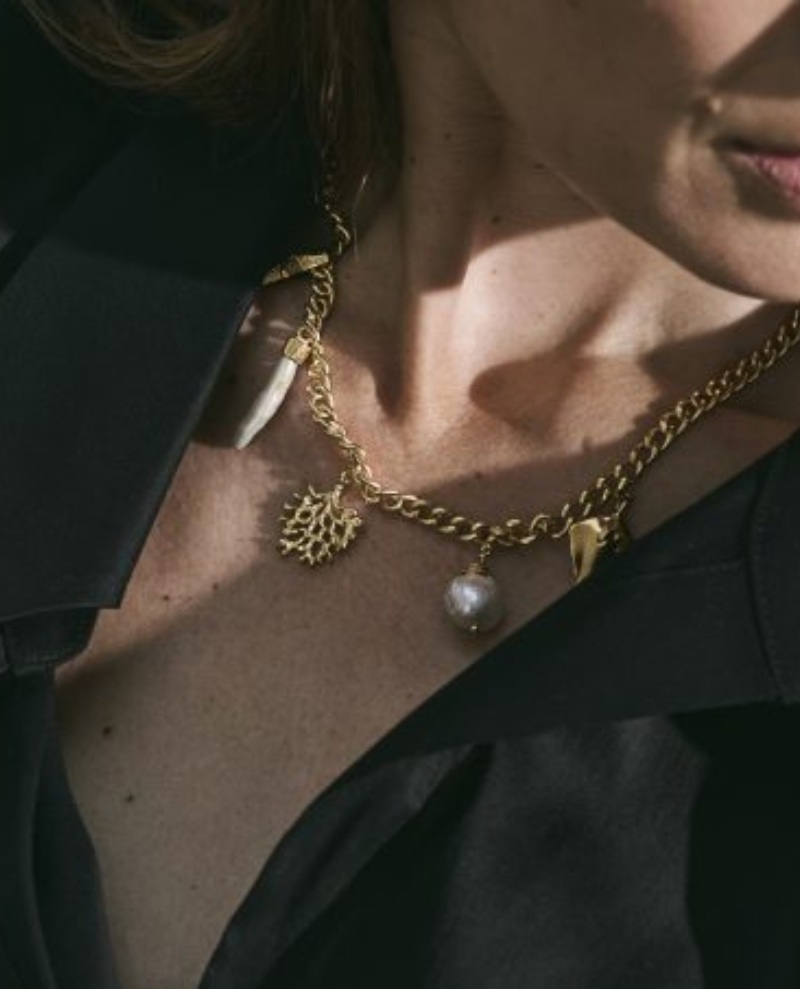 Mimi Et Toi Laurier Gold Charm Necklace