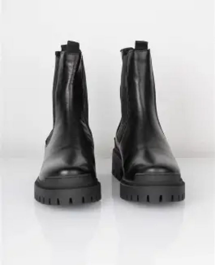 Pavement Malou Black Leather Ankle Boots