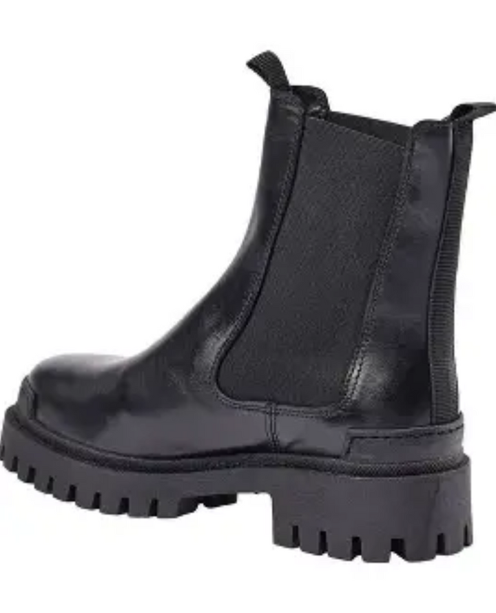 Pavement Malou Black Leather Ankle Boots