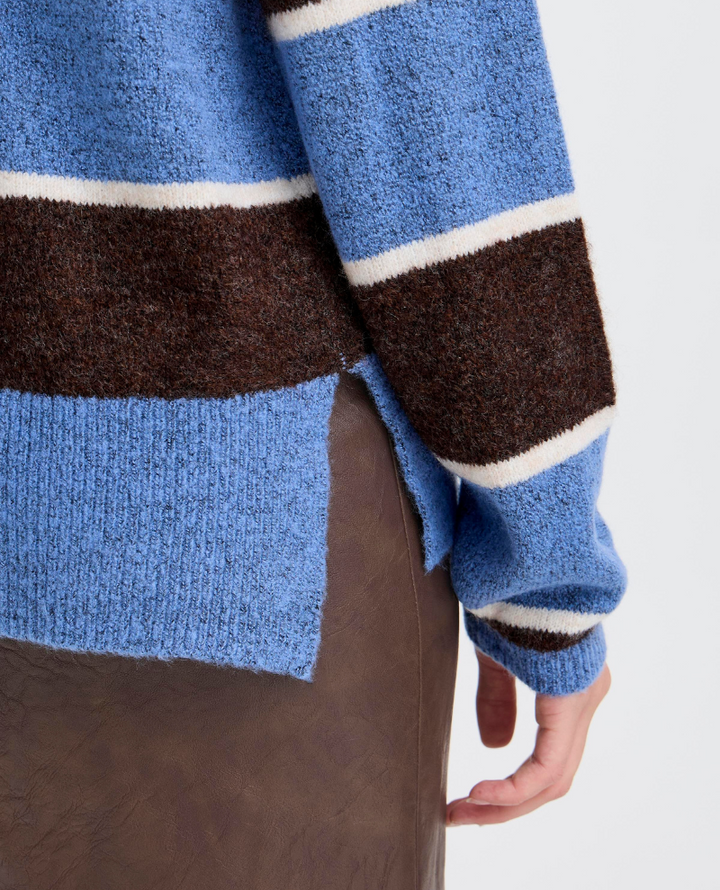Ichi Edeen Coffee Blue Stripe Turtle Knit
