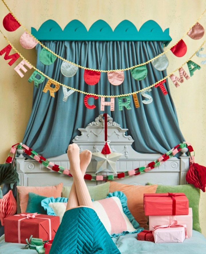 Meri Meri Velvet Paper Chain Garland
