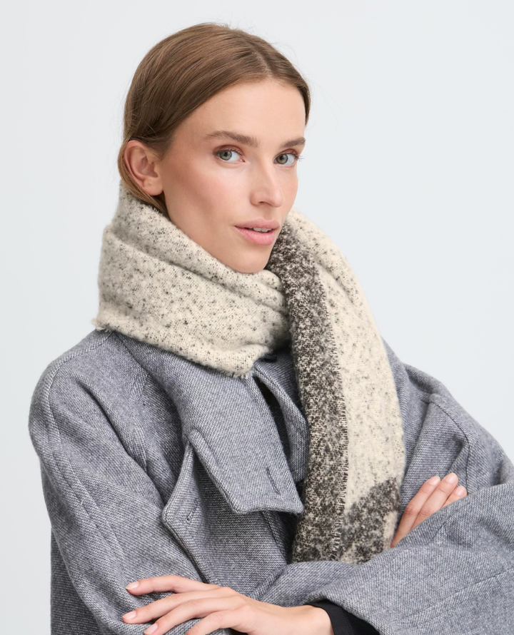 Ichi Legina Black and Cream Scarf