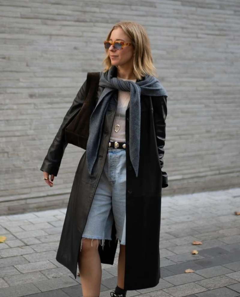 TBCo Merino Triangle Charcoal Scarf Popup