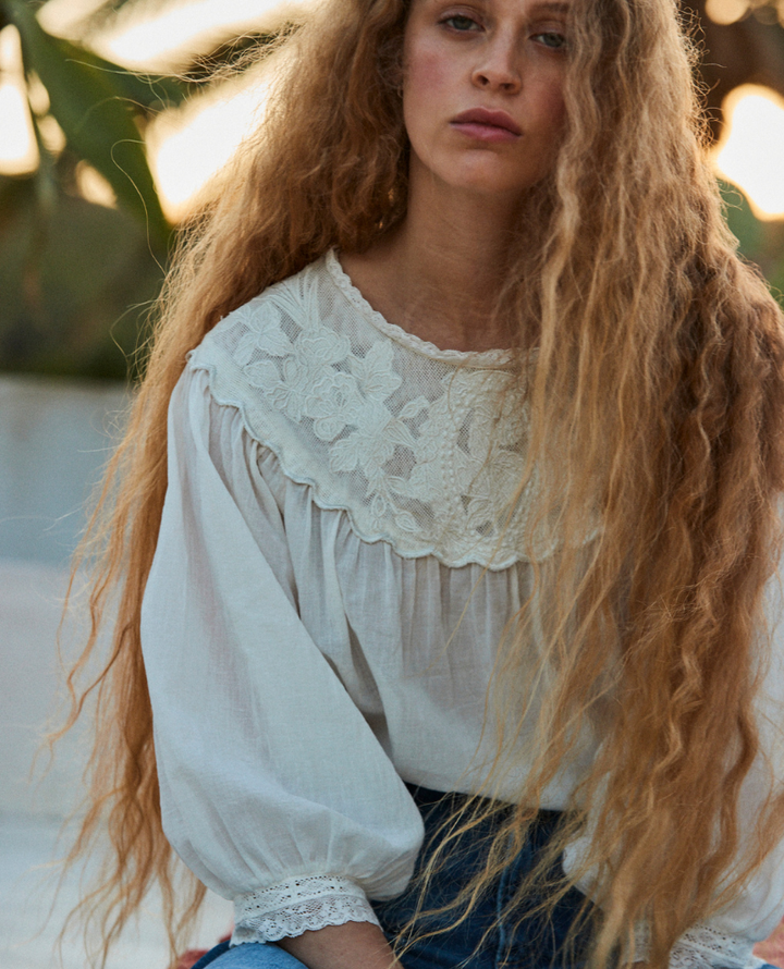 Faune Pearl Vintage White Blouse