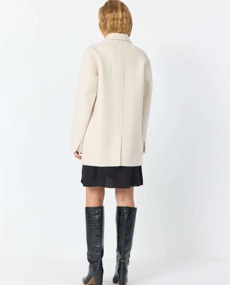 Levete Room Owa Off White Blazer
