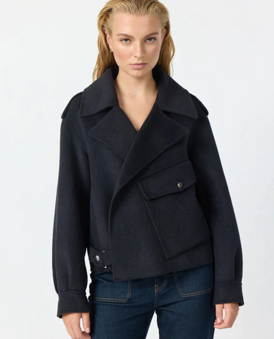 Levete Room Owa Dark Navy Short Jacket