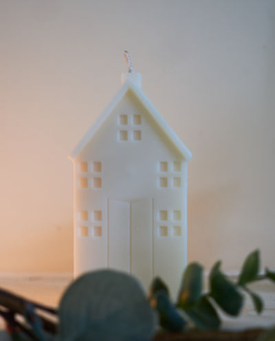Mae Fleur Cosy House Natural White Candle