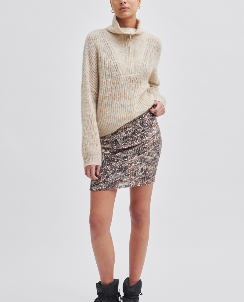 Second Female Gatsby Black Skirt