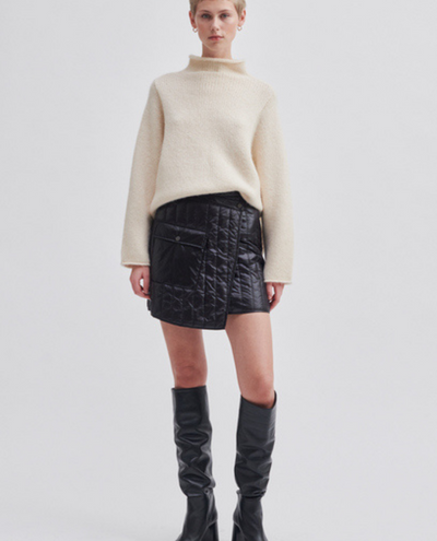 Second Female Rikke Chalk Turtle Knit