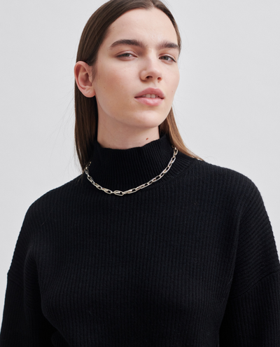 Second Female Ysamil Black Knit