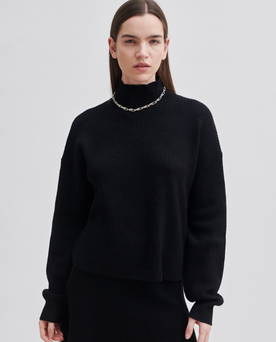 Second Female Ysamil Black Knit