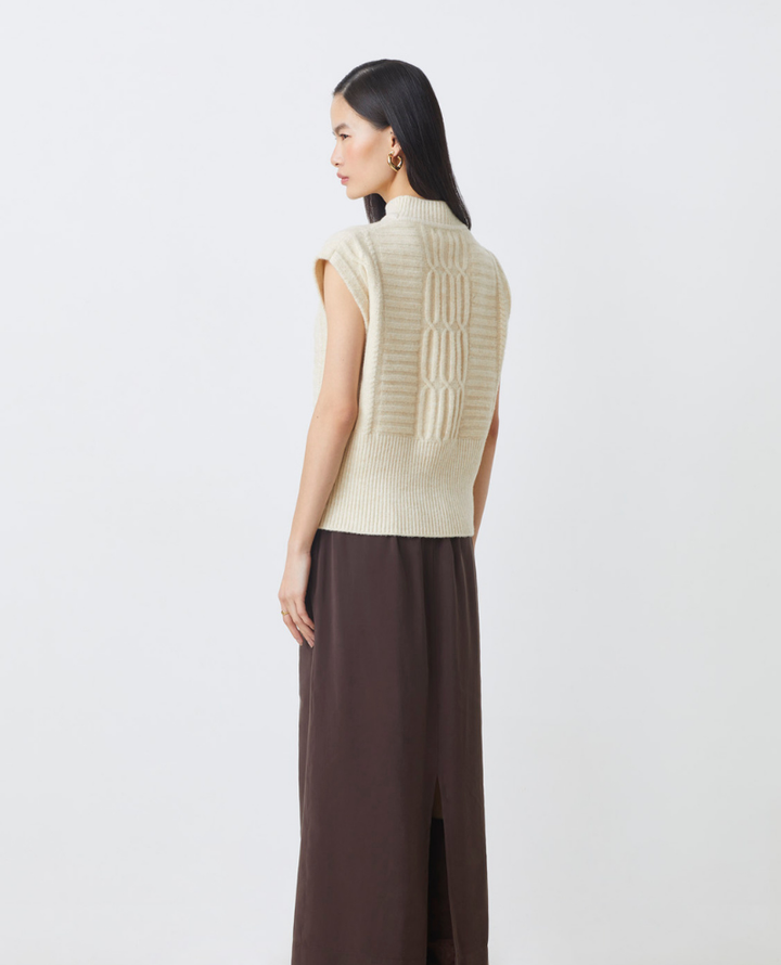 Suncoo Prusse Cream Sweater Vest Knit
