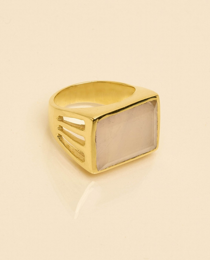 Une a Une Pondicherry Rose Rectangle Ring