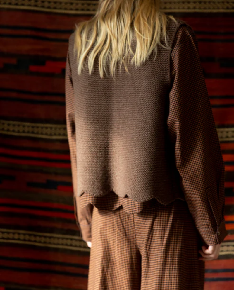 Bonte Naomi Cocoa Brown Scallop Gilet Knit