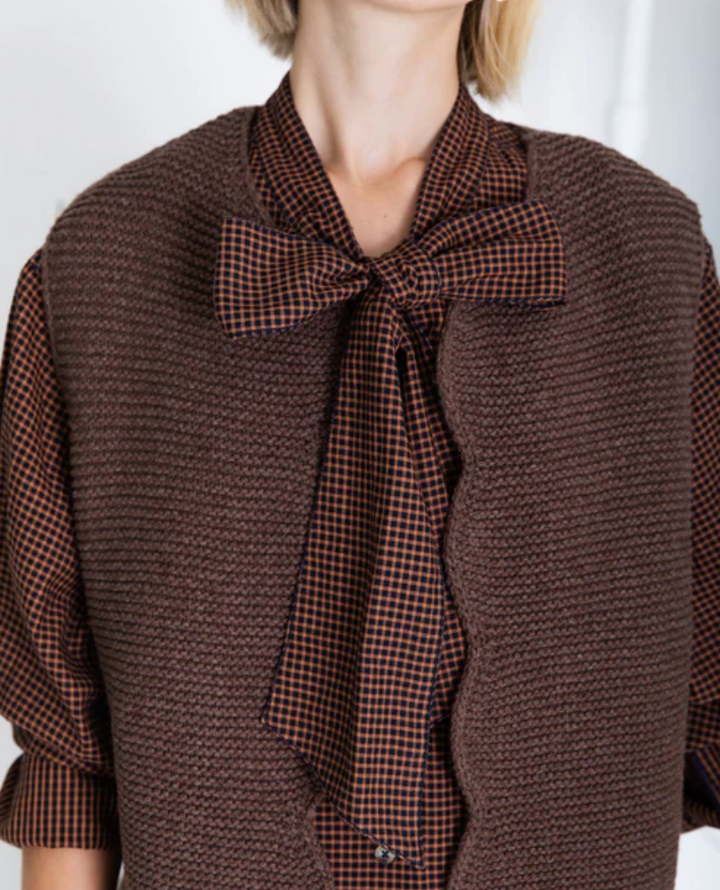 Bonte Naomi Cocoa Brown Scallop Gilet Knit