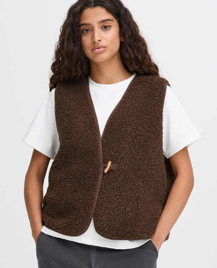 Ichi Gozima Brown Gilet
