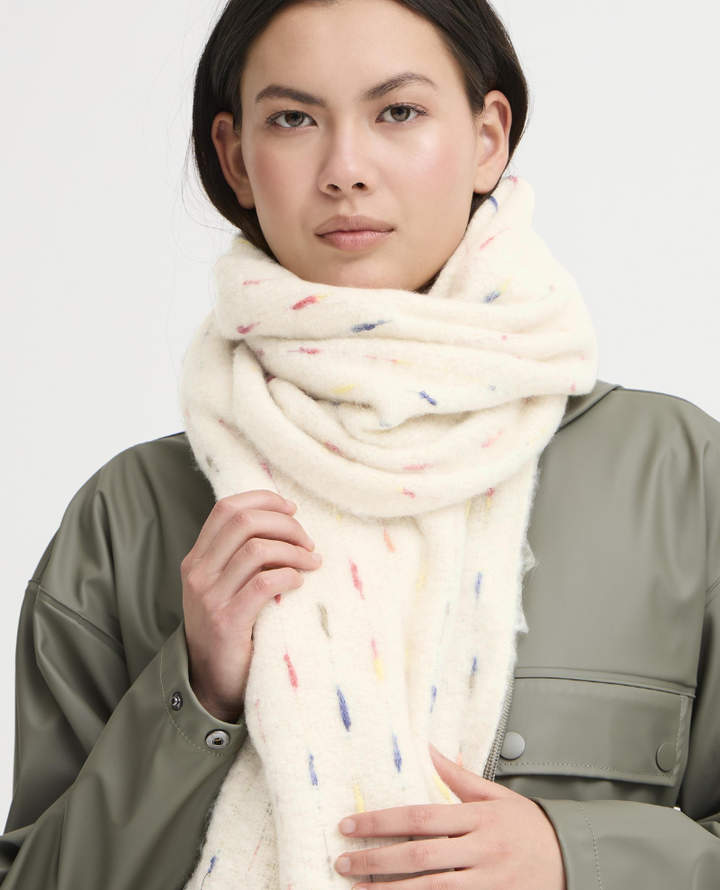 Ichi Laere Almond Scarf