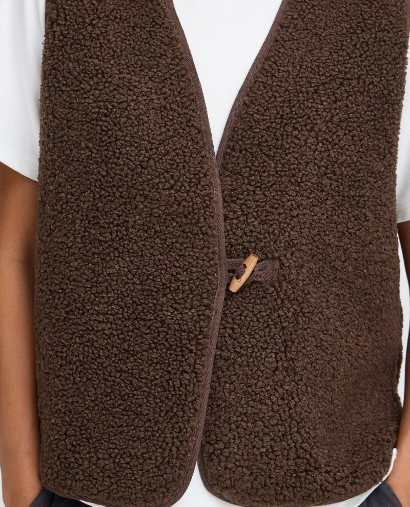 Ichi Gozima Brown Gilet