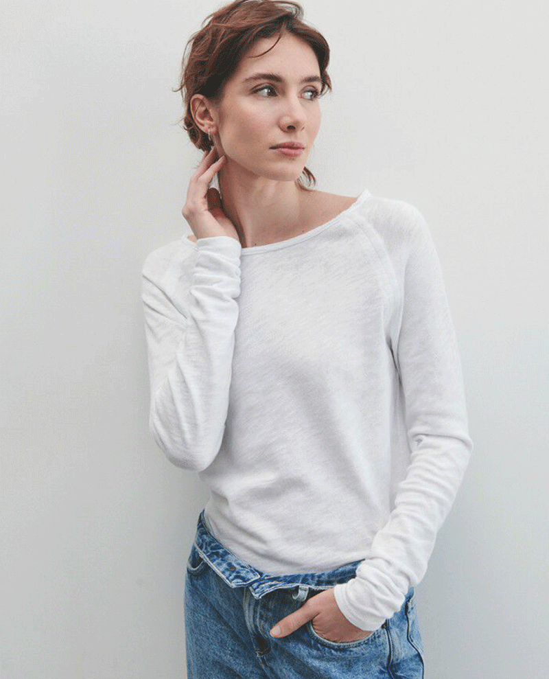 american vintage white long sleeved sonoma t-shirt top with long sleeves and a round neck 